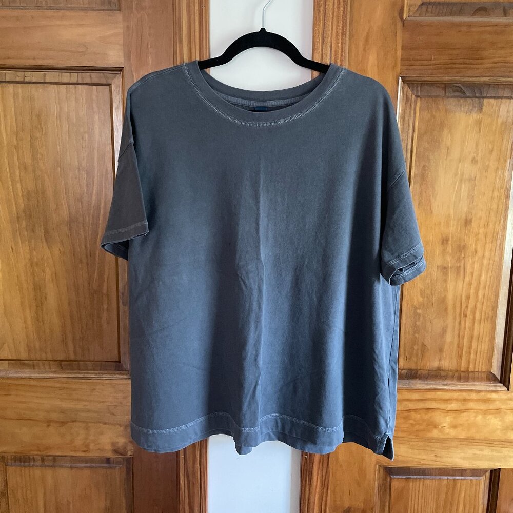 Like New Old Navy Charcoal Grey Boxy Boyfriend Tee Size XXL Super Soft